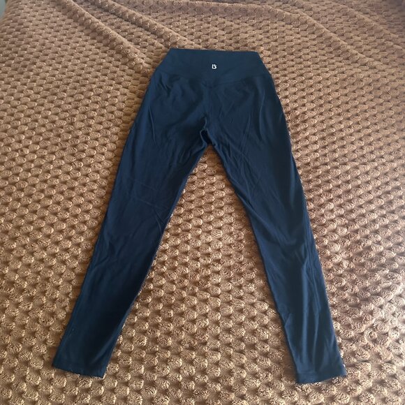 NWOT - Buffbunny Collection Legacy Leggings, Onyx Black (Medium) - Picture 4 of 9